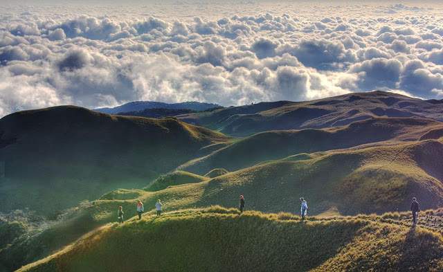 Mount Pulag National Park sea of clouds
