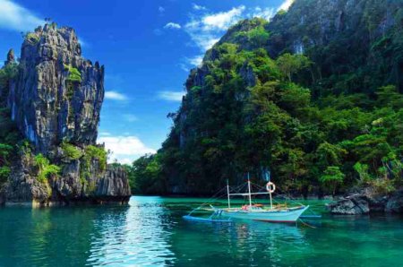 island-hopping-in-the-philippines_philippines-holidays_2