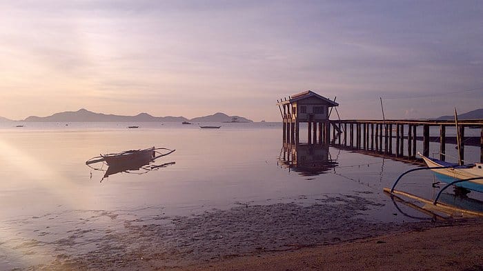 sibaltan-palawan-philippines speedboat