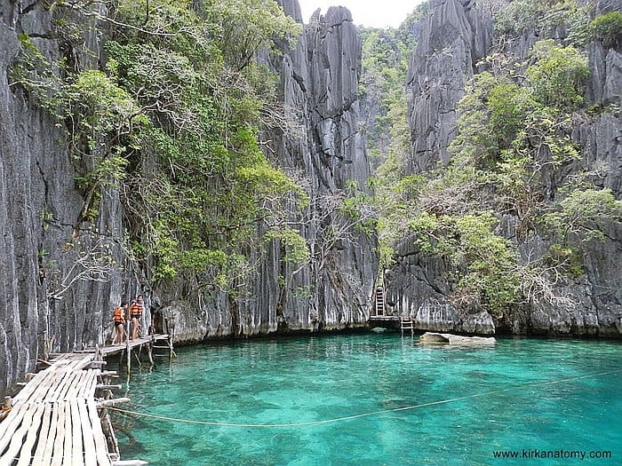 limestone cliffs island tours Philippines, twin lagoons