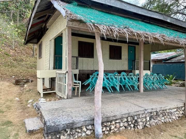 banana-sland-resort-hut-4