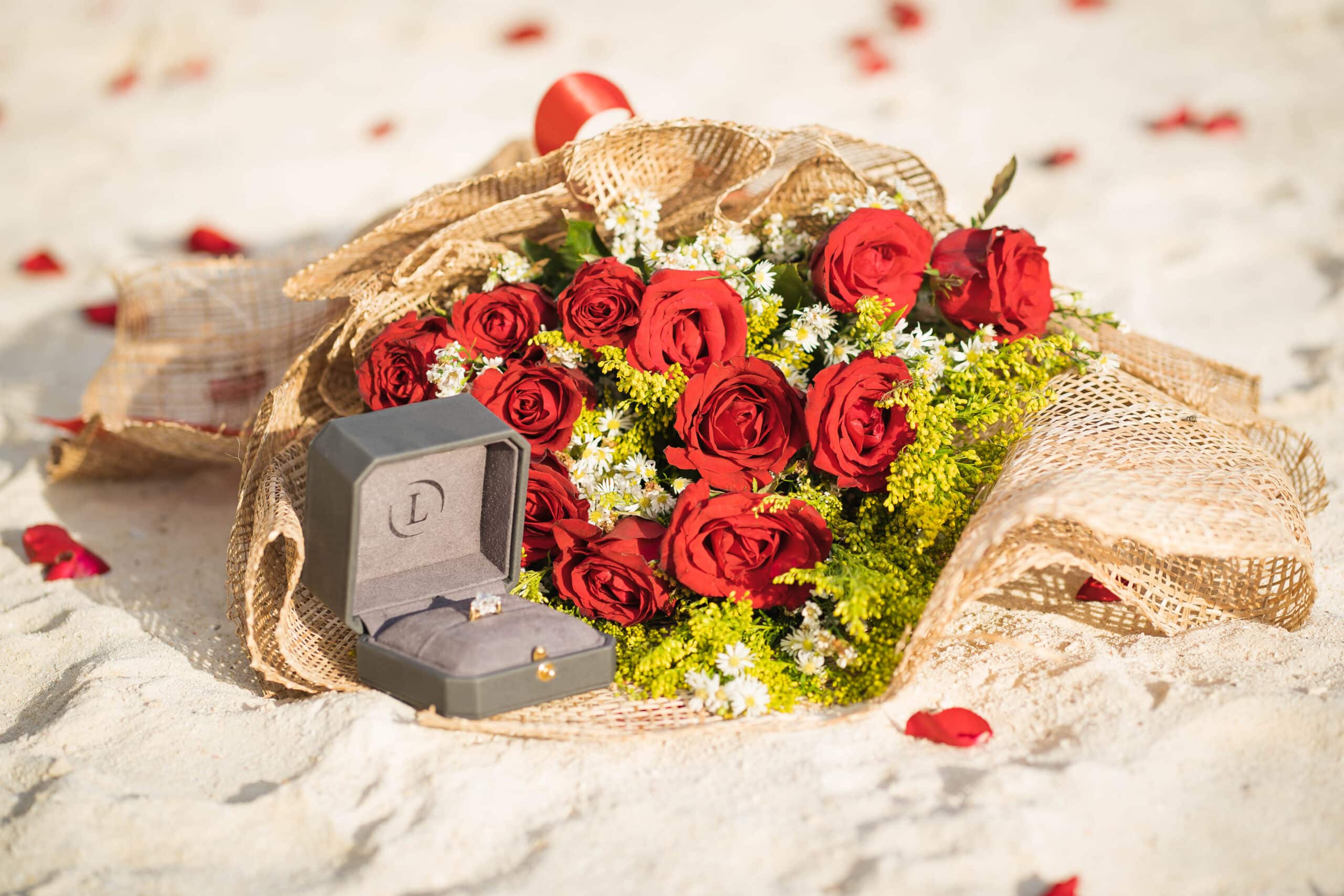 Wedding-marriage-proposal-package-coron-El-nido-Palawan-Philippines-surprise-6