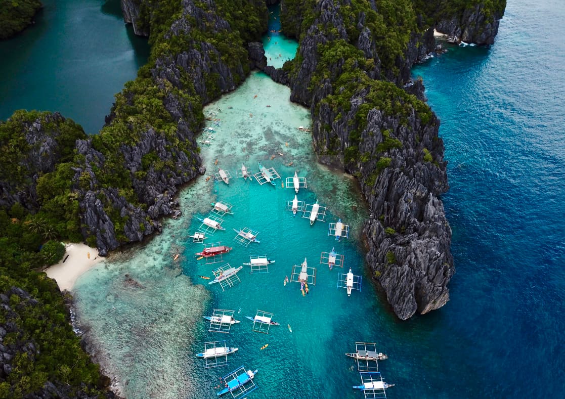 El Nido to Coron Island Hopping Boat Tours beautiful lagoons