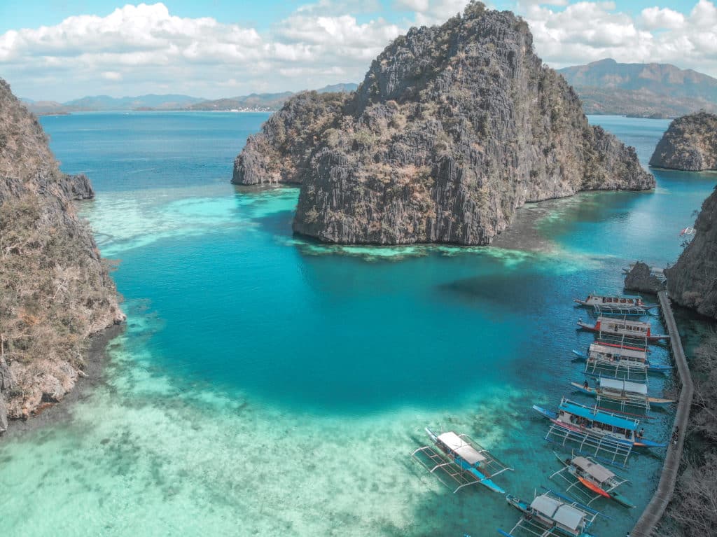 Motoscafo da un'isola all'altra a Coron