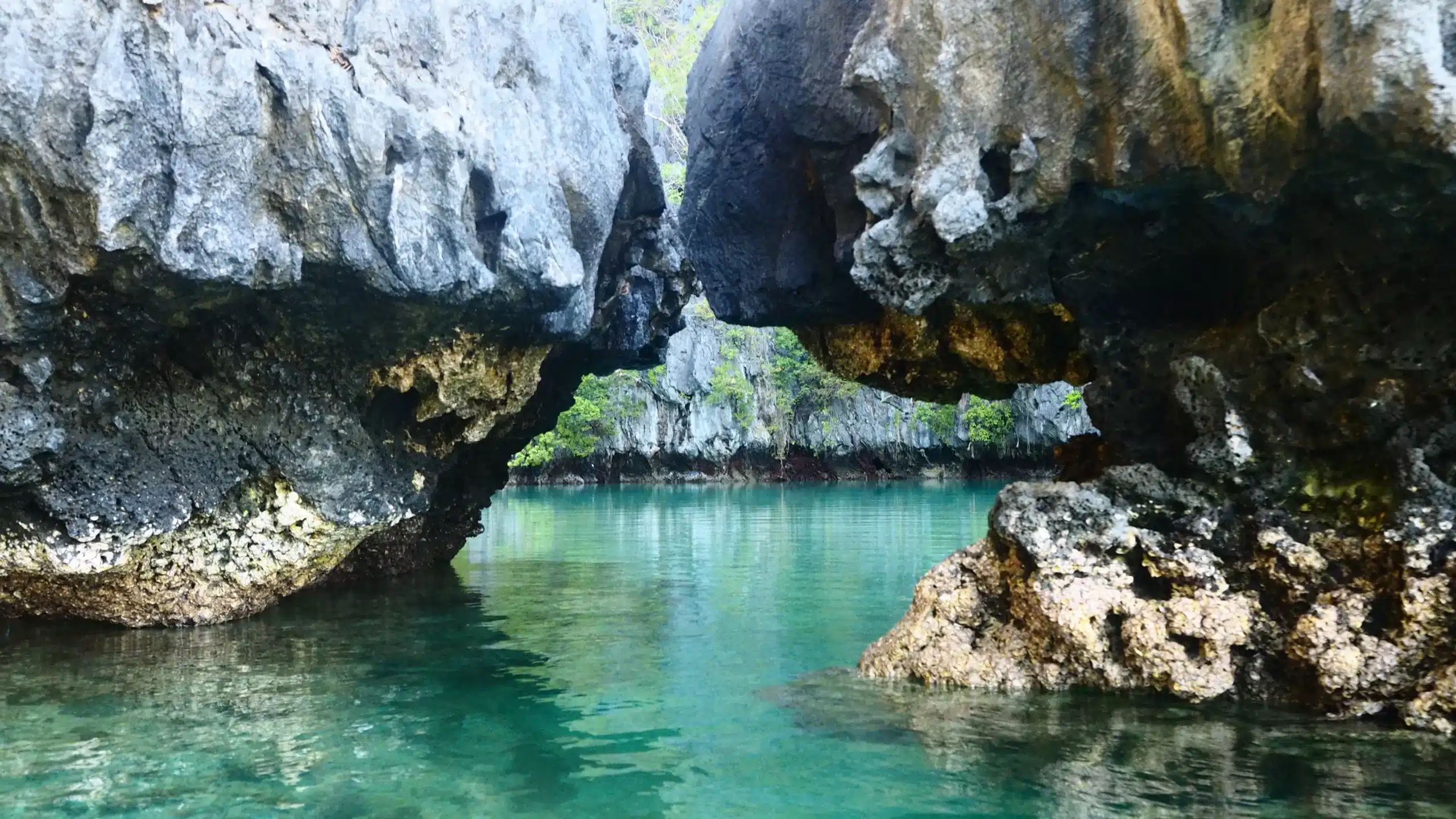 The Serenity of Small Lagoon in El Nido - Palawan