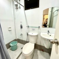 puerto princesa loft bathroom