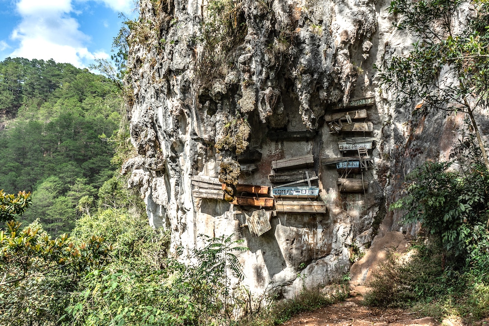 Hanging-Coffins-Sagada-adventure-tour-packages-philippines