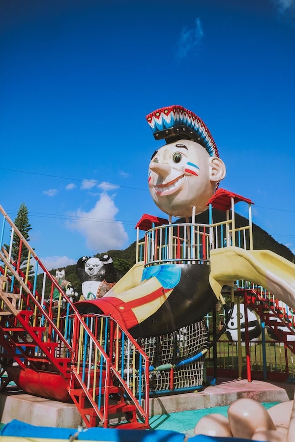 campuestohan-highland-resort-theme-water-park-goofy-mohawk-slide