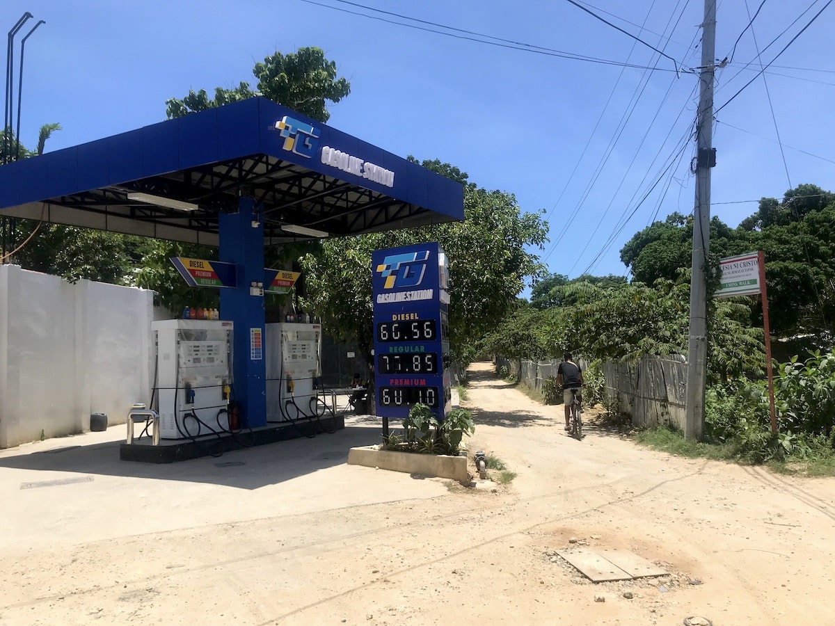 Balinghai-beach-boracay-gas-station