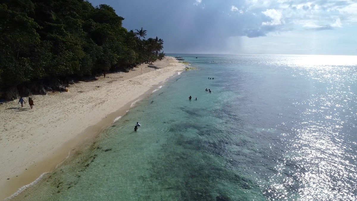 puka-beach-south-motorbike