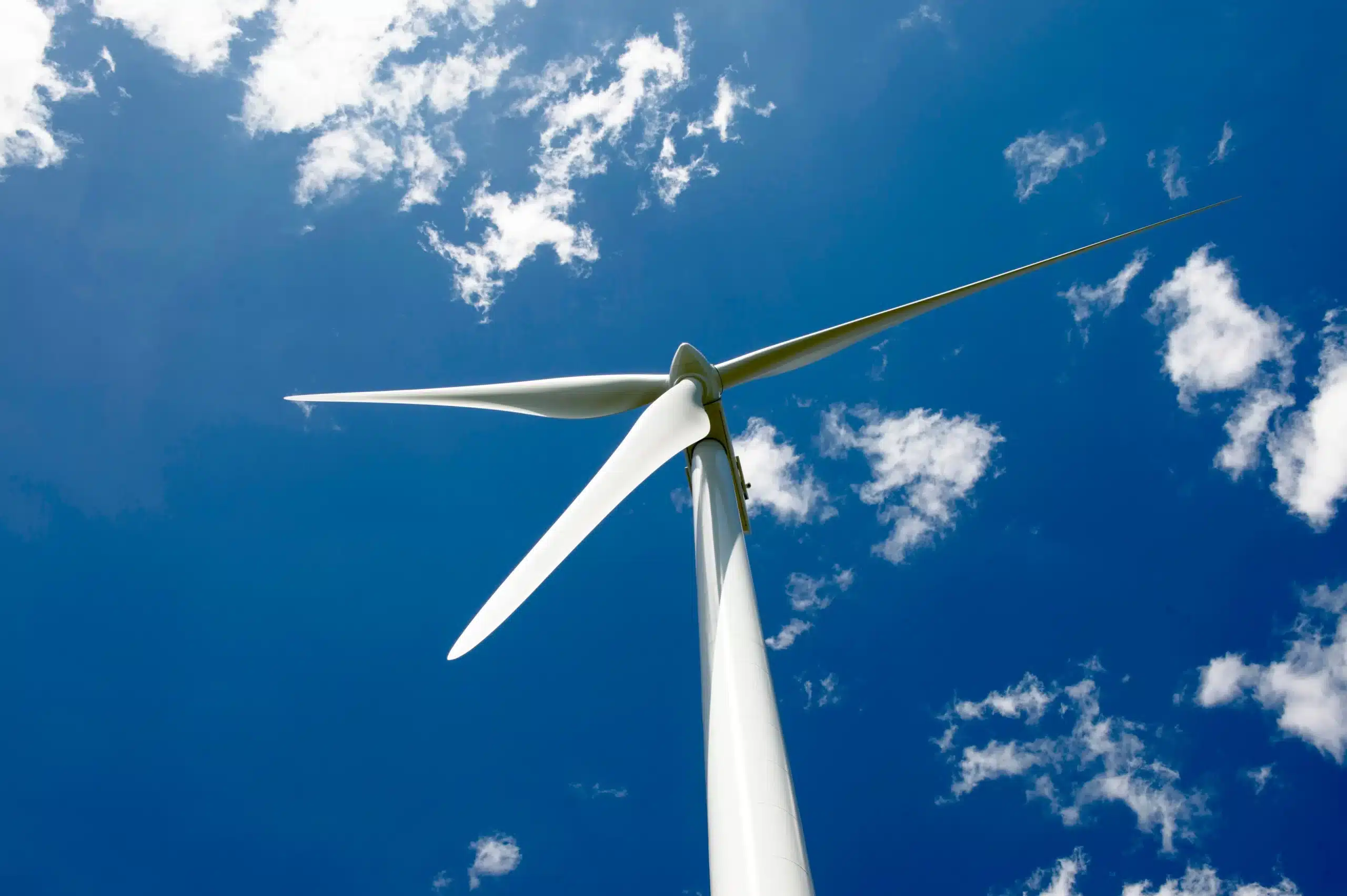 tall-wind-turbine-guimaras