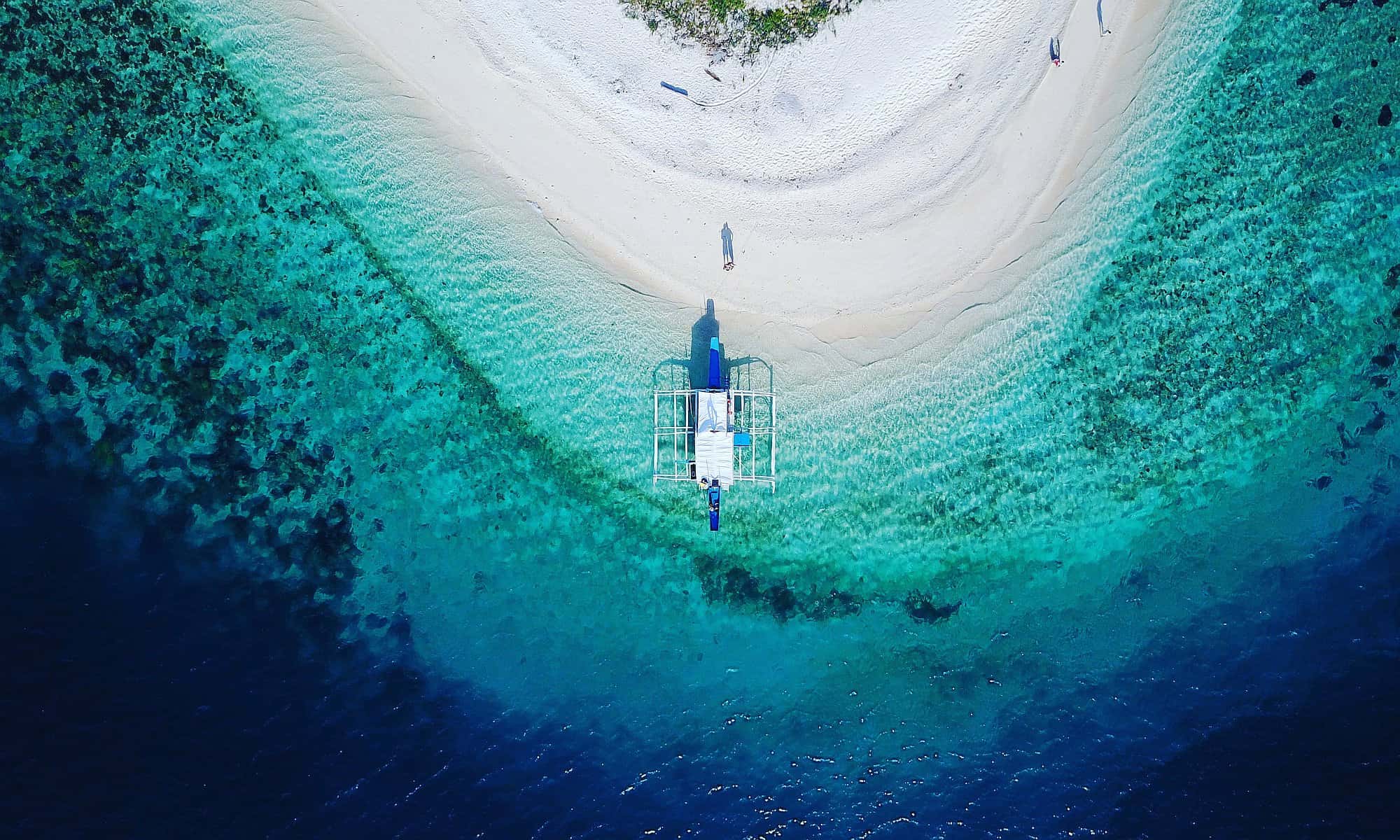 island-hopping-philippines