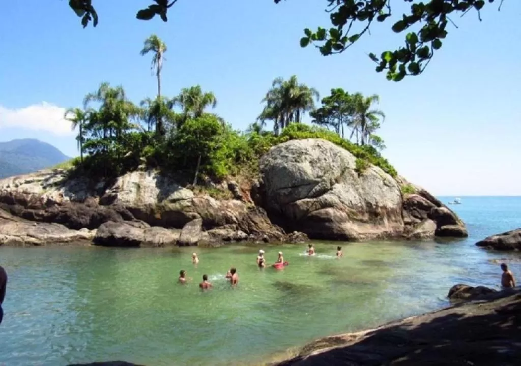 peruibe-no-centro-perto-da-praia-brazil