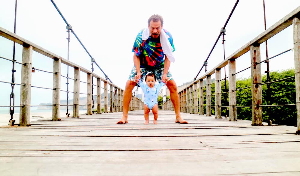 canoa-ecuador-bridge