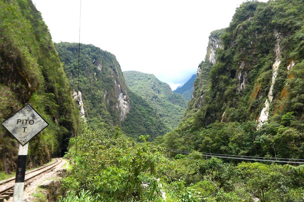 peru-hike-with-wife